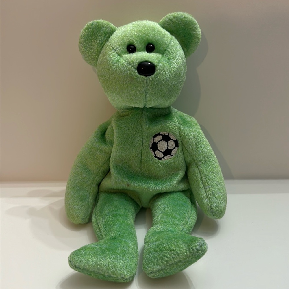 Ty Beanie Baby Kicks The Soccer Bear